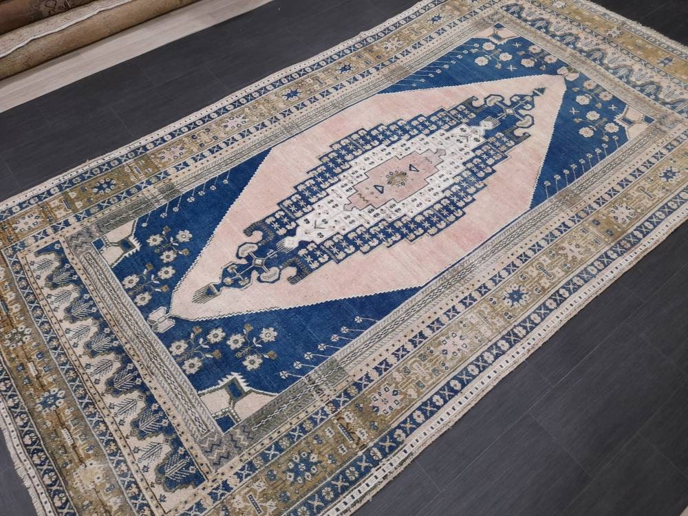Pink Turkish Runner Rug 5' 10" x 10' 11" Hand-Knotted detail