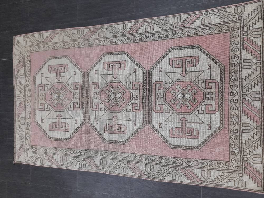 Pink Turkish Oushak Rug 3' 11" x 6' 9" Hand-Knotted detail