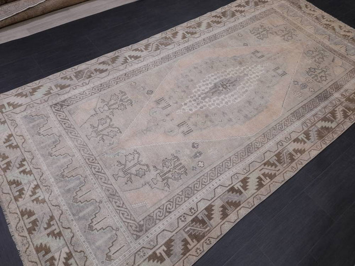 Beige Turkish Runner Rug 5' 8" x 11' 4" Hand-Knotted close-up