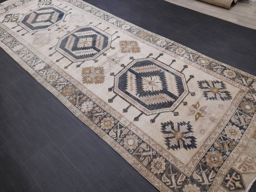 Beige Turkish Runner Rug 4' 7" x 13' 1" Hand-Knotted detail