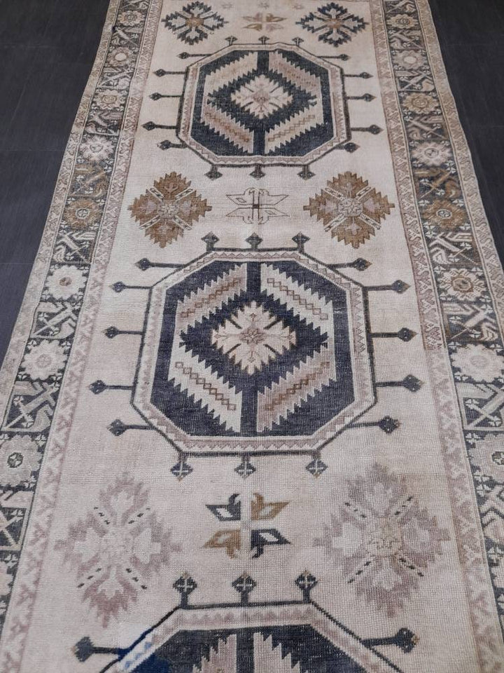 Beige Turkish Runner Rug 4' 7" x 13' 1" Hand-Knotted pattern