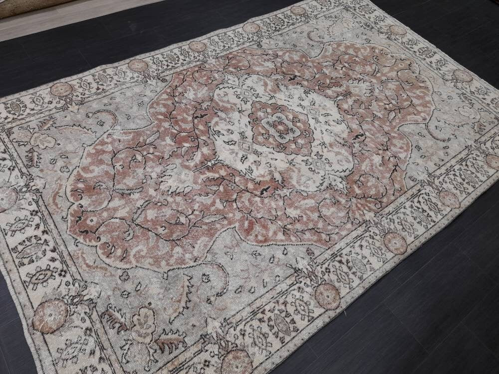 Beige Turkish Oushak Rug 6' 2" x 9' 6" Hand-Knotted | No. WR49579