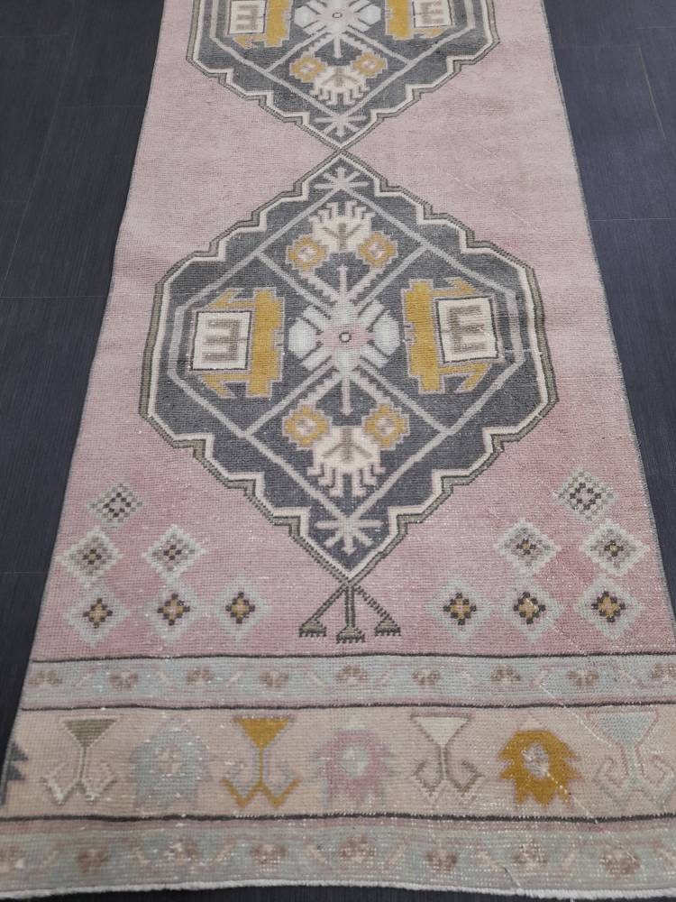 Beige Turkish Runner Rug 2' 9" x 10' 9" Hand-Knotted close-up