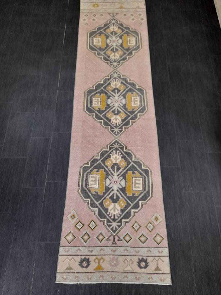 Beige Turkish Runner Rug 2' 9" x 10' 9" Hand-Knotted pattern