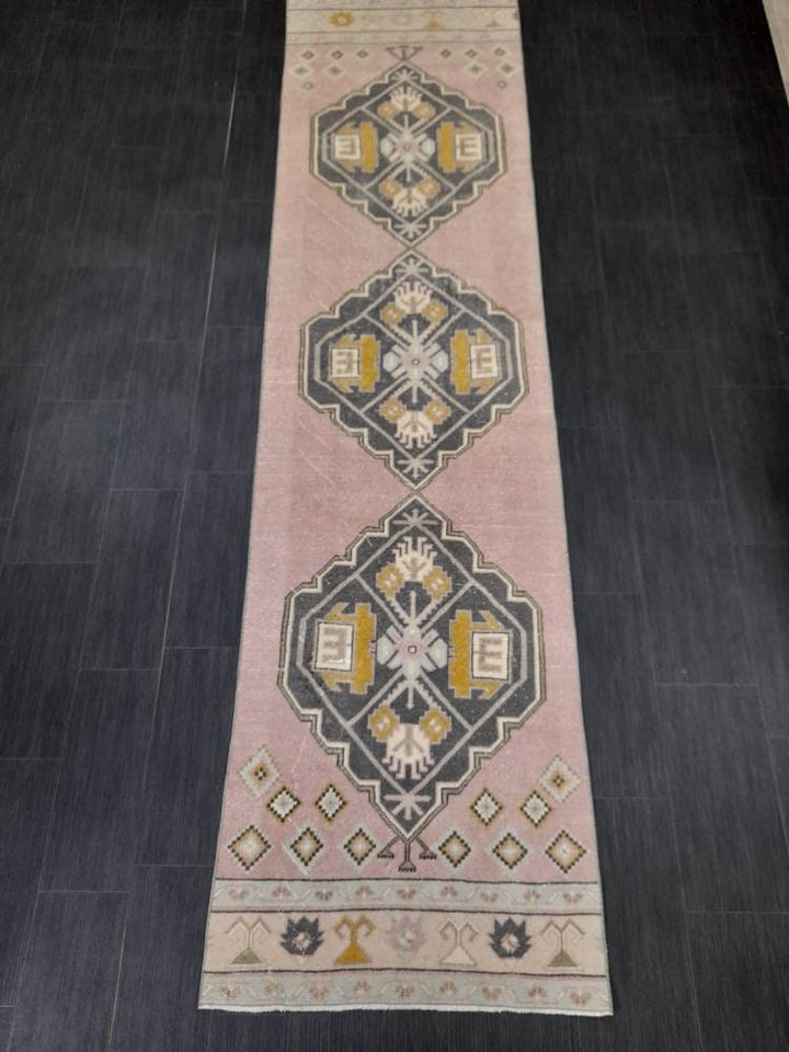 Beige Turkish Runner Rug 2' 9" x 10' 9" Hand-Knotted pattern
