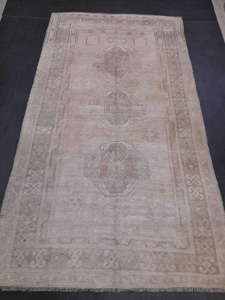 Beige Turkish Runner Rug 5' 10" x 10' 6" Hand-Knotted field