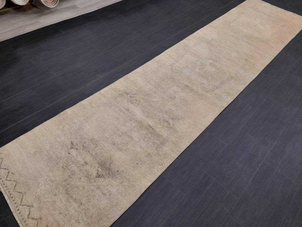 Beige Turkish Runner Rug 2' 9" x 12' 4" Hand-Knotted | No. WR54873