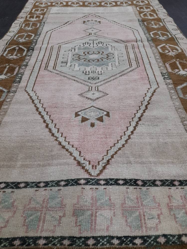 Brown Runner Rug 3' 6" x 6' 3" - No. WR38663
