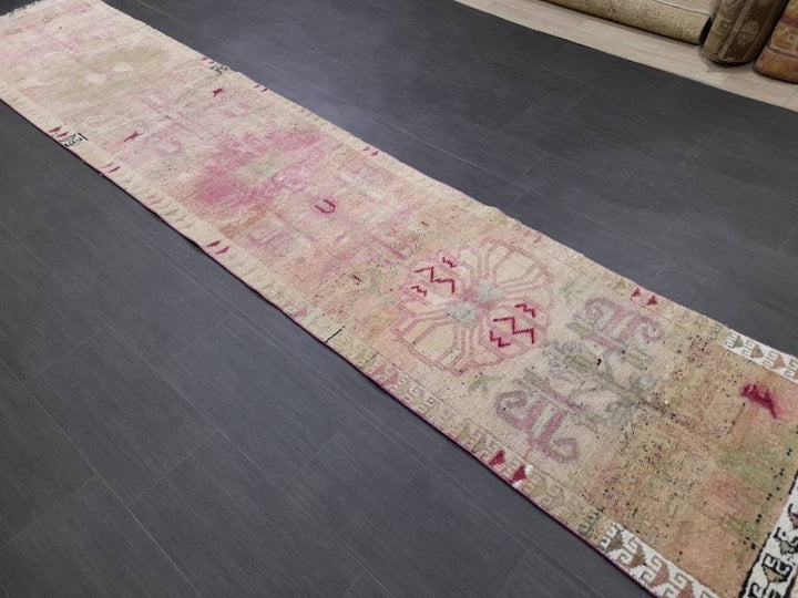 Beige Turkish Runner Rug 2' 5" x 12' 5" Hand-Knotted detail