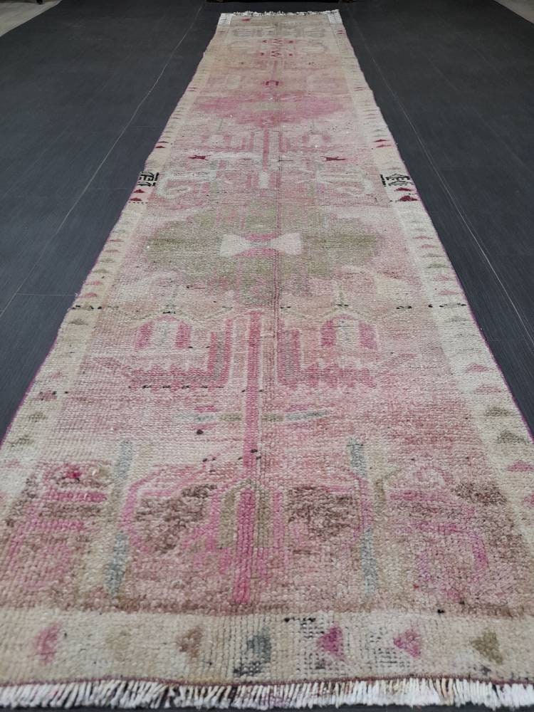 Beige Turkish Runner Rug 2' 5" x 12' 5" Hand-Knotted border