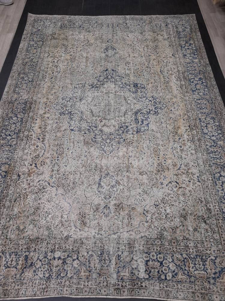 Beige Turkish Oushak Rug 8' 7" x 12' 6" Hand-Knotted | No. WR89397