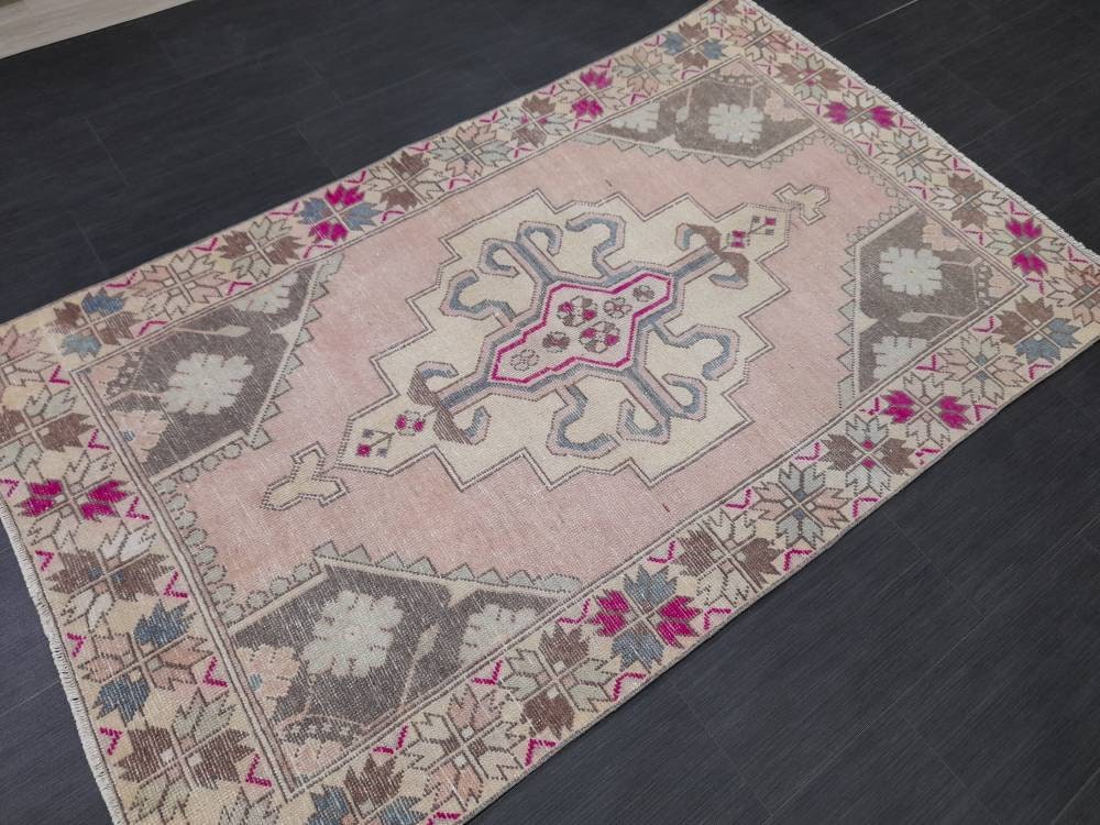 Beige Turkish Oushak Rug 4' 1" x 6' 10" Hand-Knotted