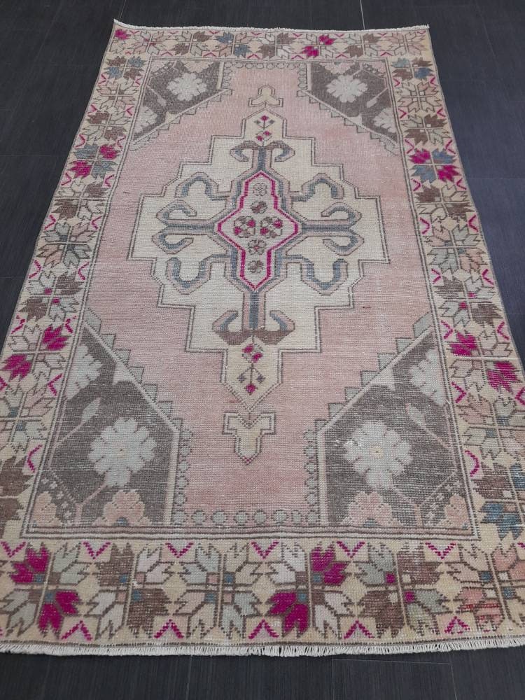 Beige Turkish Oushak Rug 4' 1" x 6' 10" Hand-Knotted view