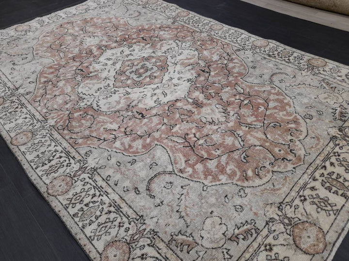 Beige Turkish Oushak Rug 6' 2" x 9' 6" Hand-Knotted | No. WR49579