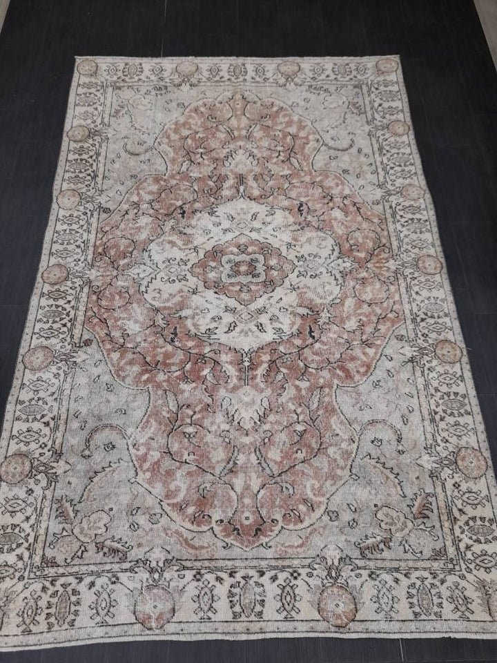 Beige Turkish Oushak Rug 6' 2" x 9' 6" Hand-Knotted | No. WR49579