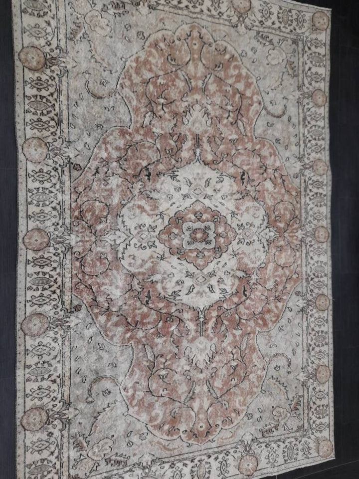 Beige Turkish Oushak Rug 6' 2" x 9' 6" Hand-Knotted | No. WR49579