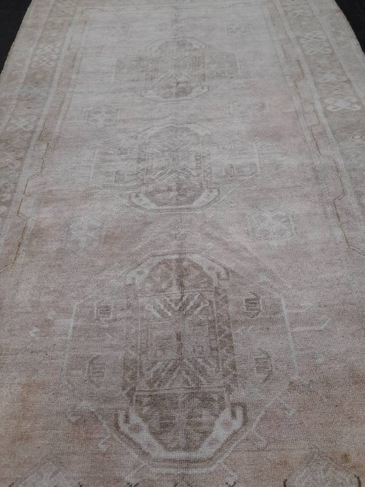 Beige Turkish Runner Rug 5' 10" x 10' 6" Hand-Knotted pattern