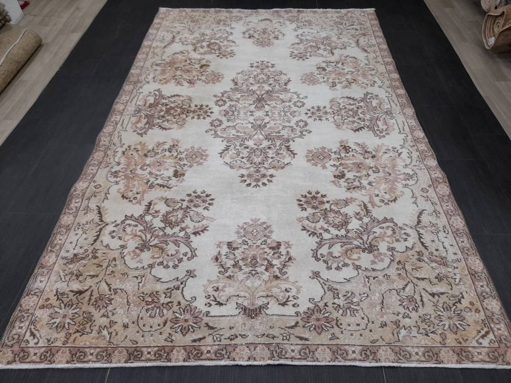 Beige Turkish Runner Rug 6' 2" x 9' 9" Hand-Knotted view