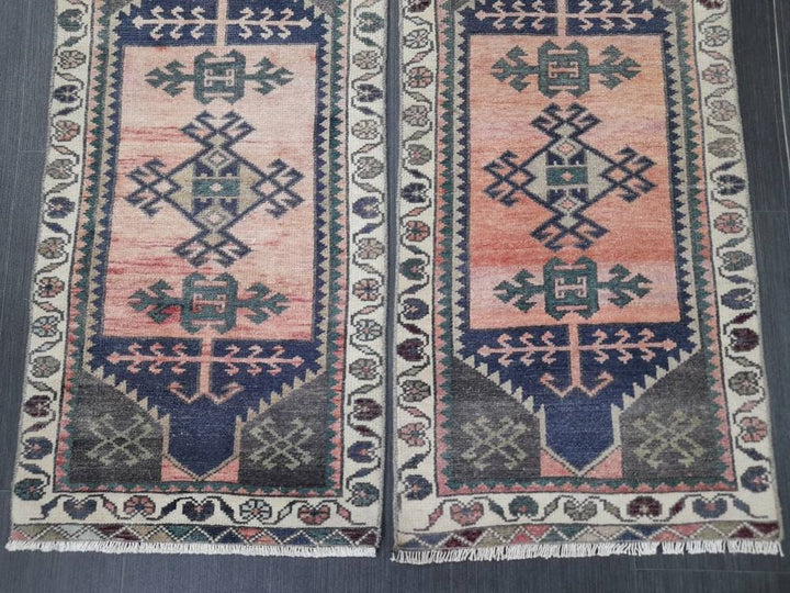 Beige Turkish Runner Rug 1' 8" x 3' 6" Hand-Knotted pattern