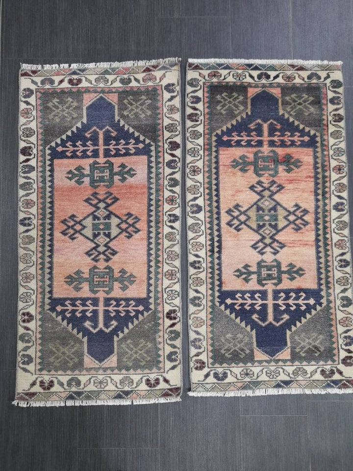 Beige Turkish Runner Rug 1' 8" x 3' 6" Hand-Knotted border