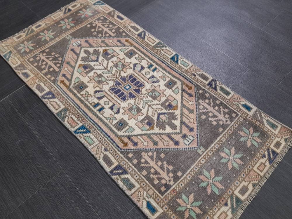 Rust Turkish Oushak Rug 1' 9" x 3' 9" Hand-Knotted texture