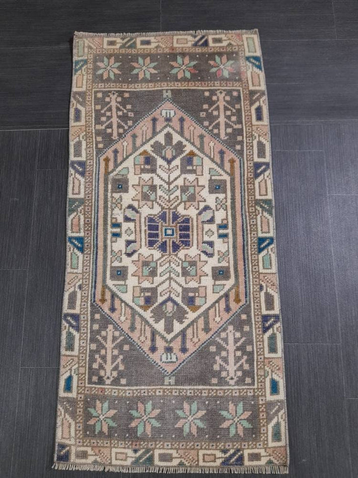 Rust Turkish Oushak Rug 1' 9" x 3' 9" Hand-Knotted close-up