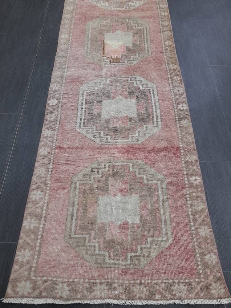 Beige Turkish Runner Rug 2' 9" x 10' 10" Hand-Knotted border