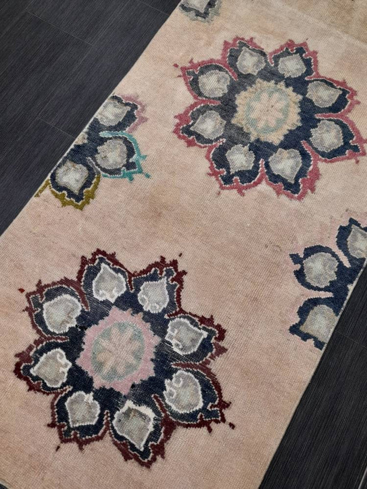 Beige Turkish Runner Rug 2' 8" x 10' 4" Hand-Knotted pattern