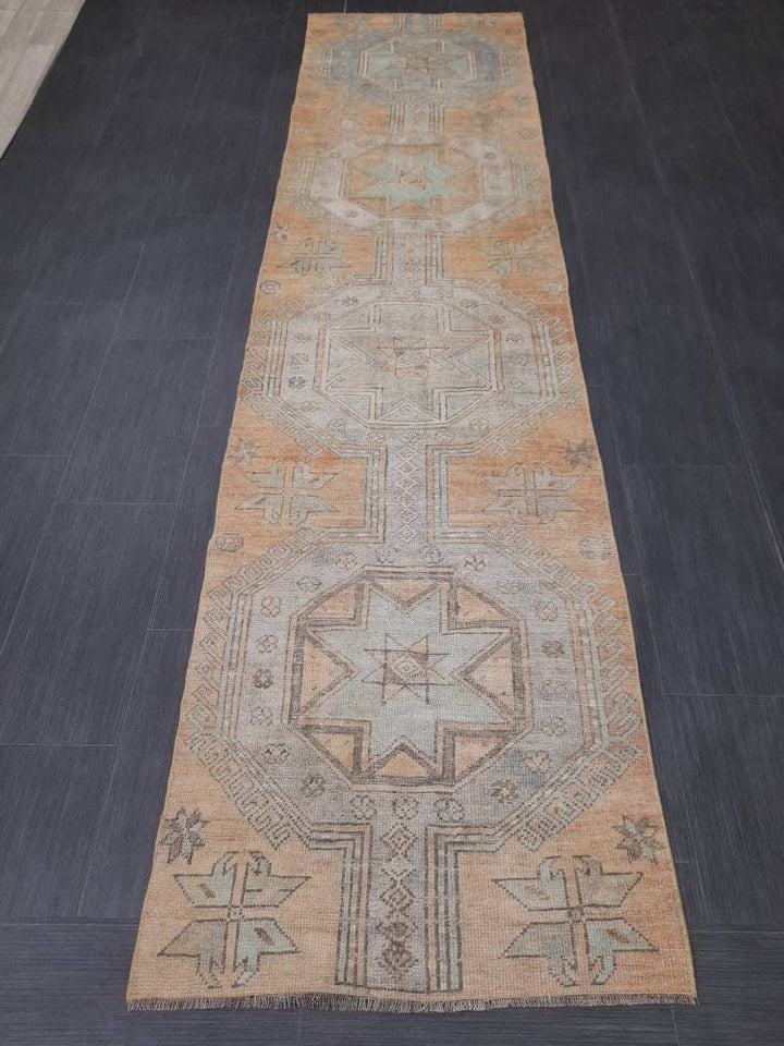 Beige Turkish Runner Rug 2' 6" x 10' Hand-Knotted detail