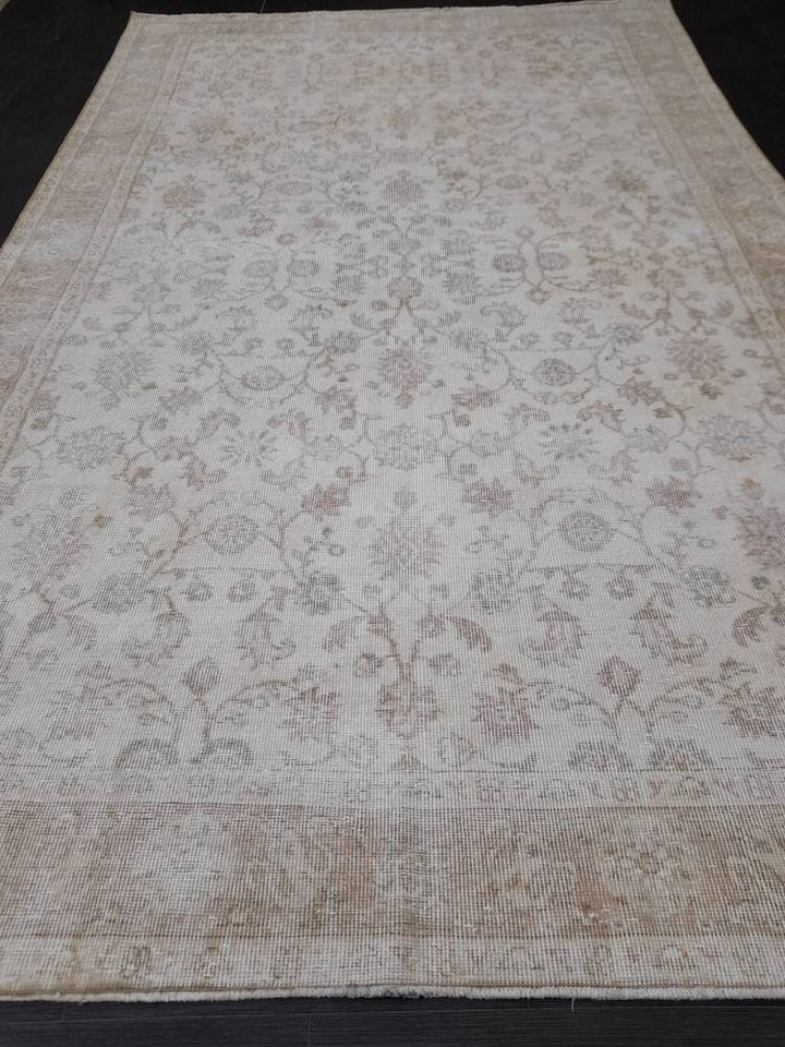 Beige Turkish Oushak Rug 6' 3" x 10' 2" Hand-Knotted pattern