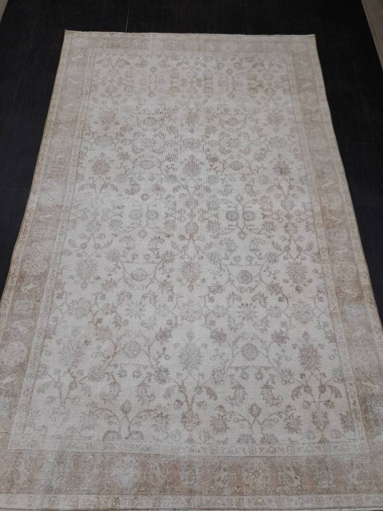 Beige Turkish Oushak Rug 6' 3" x 10' 2" Hand-Knotted view