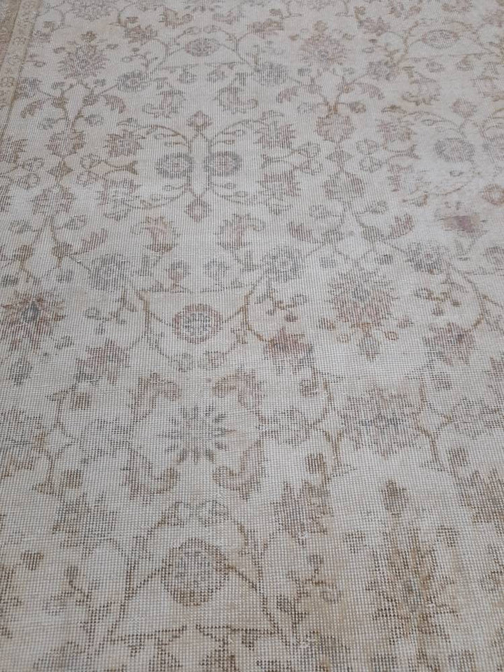 Beige Turkish Oushak Rug 6' 3" x 10' 2" Hand-Knotted close-up