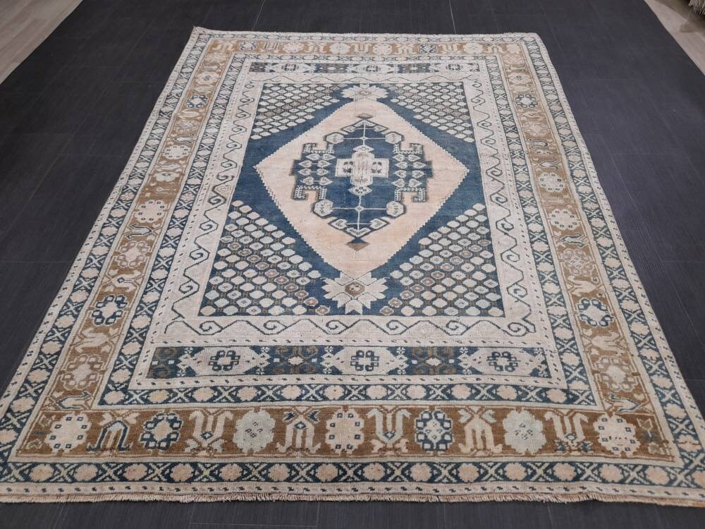 Beige Turkish Oushak Rug 5' 2" x 6' 10" Hand-Knotted detail