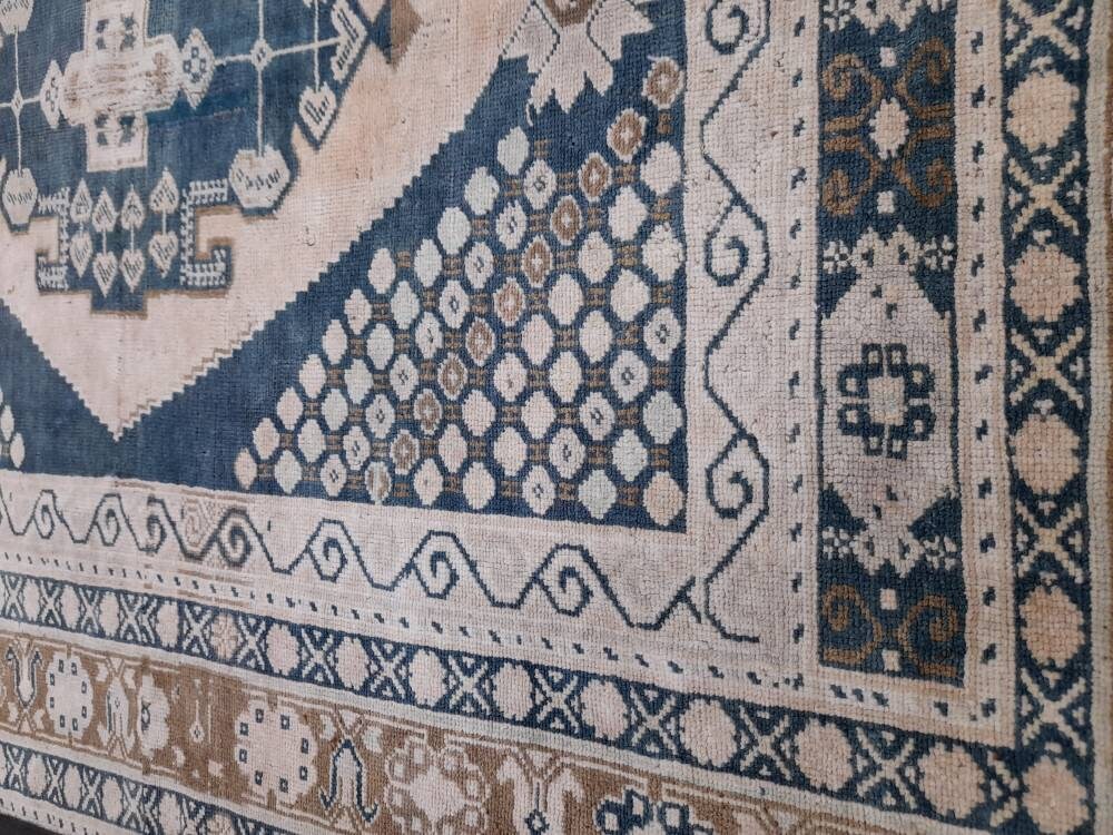 Beige Turkish Oushak Rug 5' 2" x 6' 10" Hand-Knotted pattern
