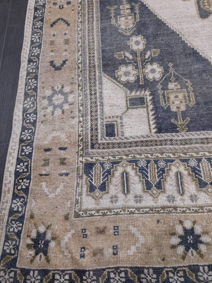 Beige Turkish Runner Rug 5' x 9' 4" Hand-Knotted reverse