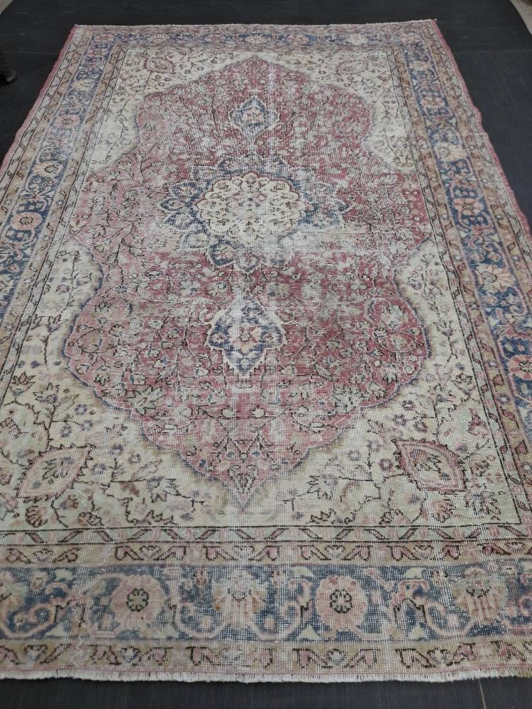 Red Turkish Oushak Rug 6' 7" x 10' 1" Hand-Knotted pattern
