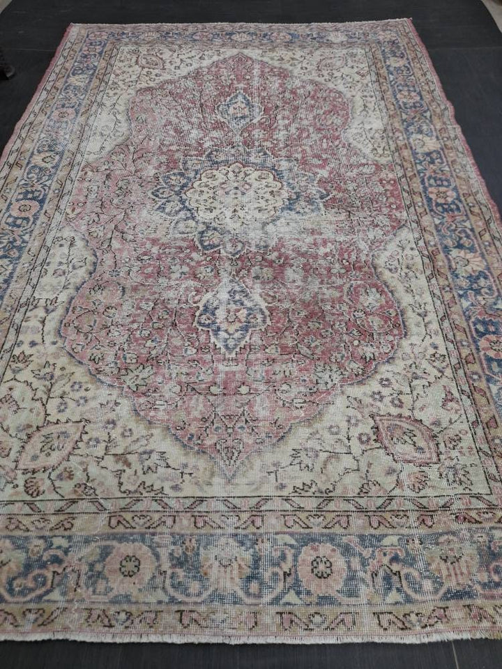 Red Turkish Oushak Rug 6' 7" x 10' 1" Hand-Knotted pattern