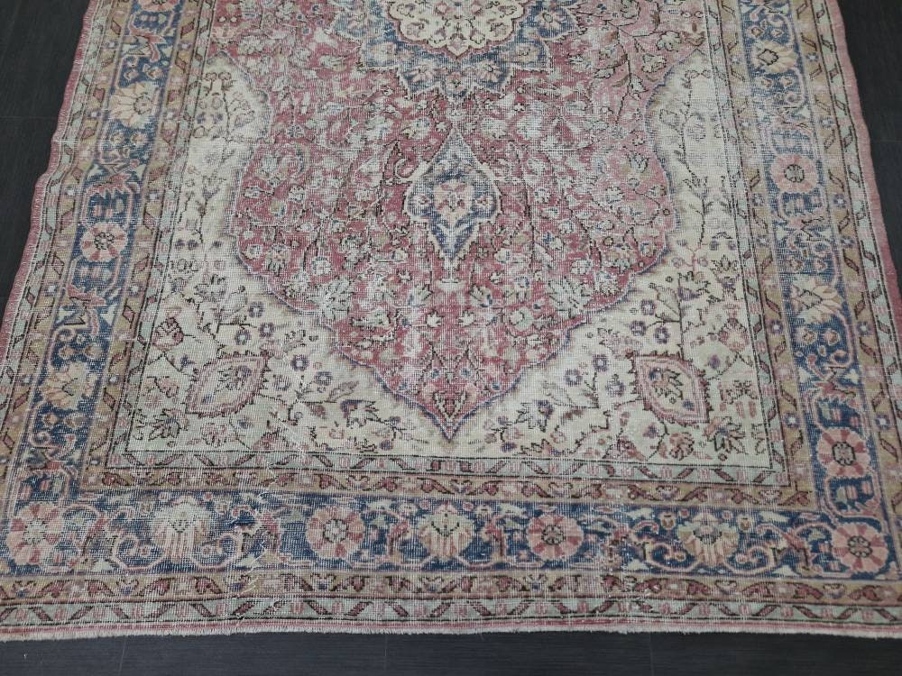 Red Turkish Oushak Rug 6' 7" x 10' 1" Hand-Knotted field