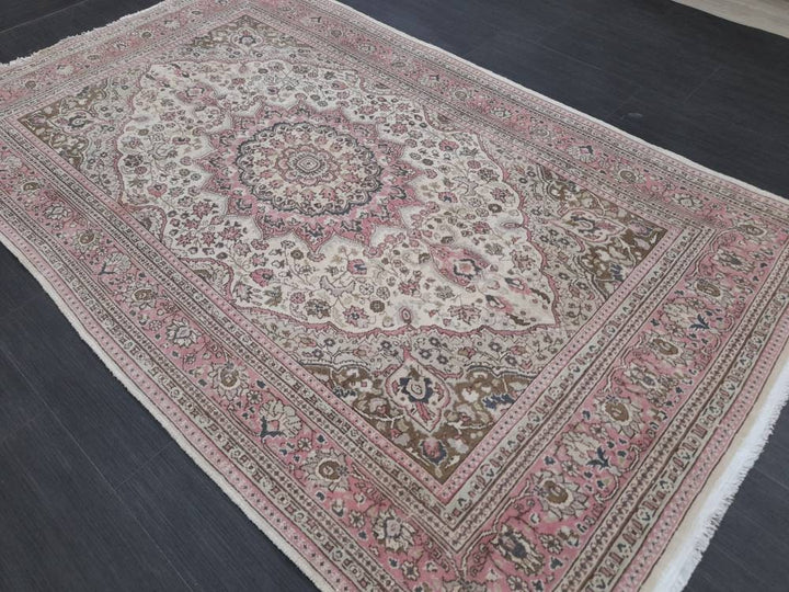 Pink Turkish Oushak Rug 4' 3" x 7' 2" Hand-Knotted pattern