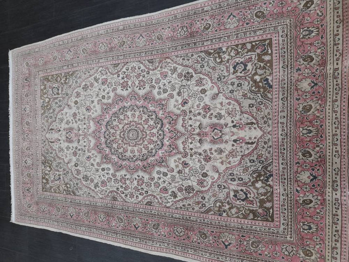 Pink Turkish Oushak Rug 4' 3" x 7' 2" Hand-Knotted detail