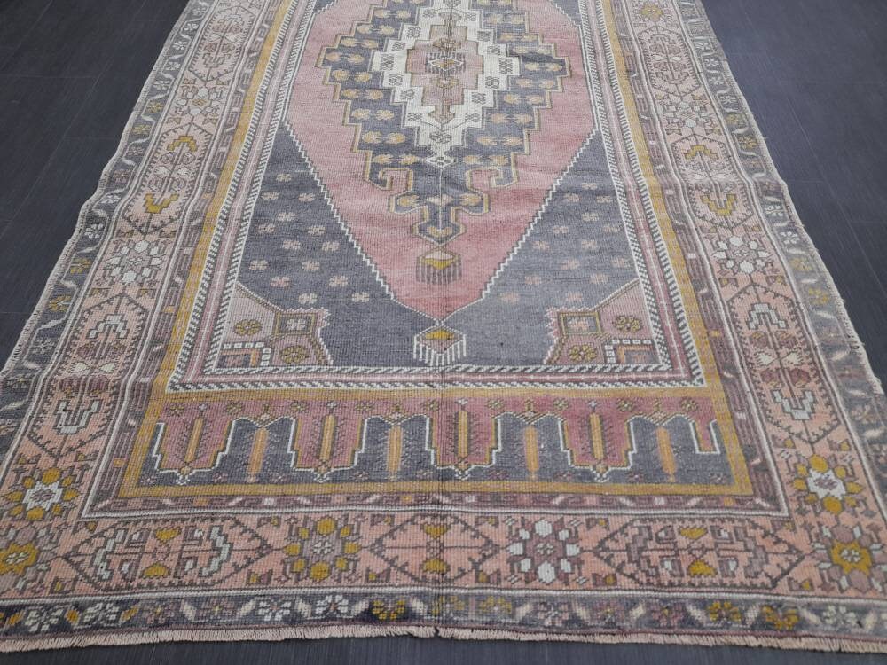 Beige Turkish Oushak Rug 4' 8" x 9' Hand-Knotted field