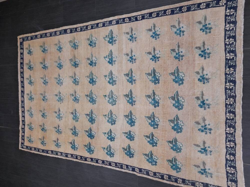 Beige Turkish Oushak Rug 5' 7" x 9' 3" Hand-Knotted view 9