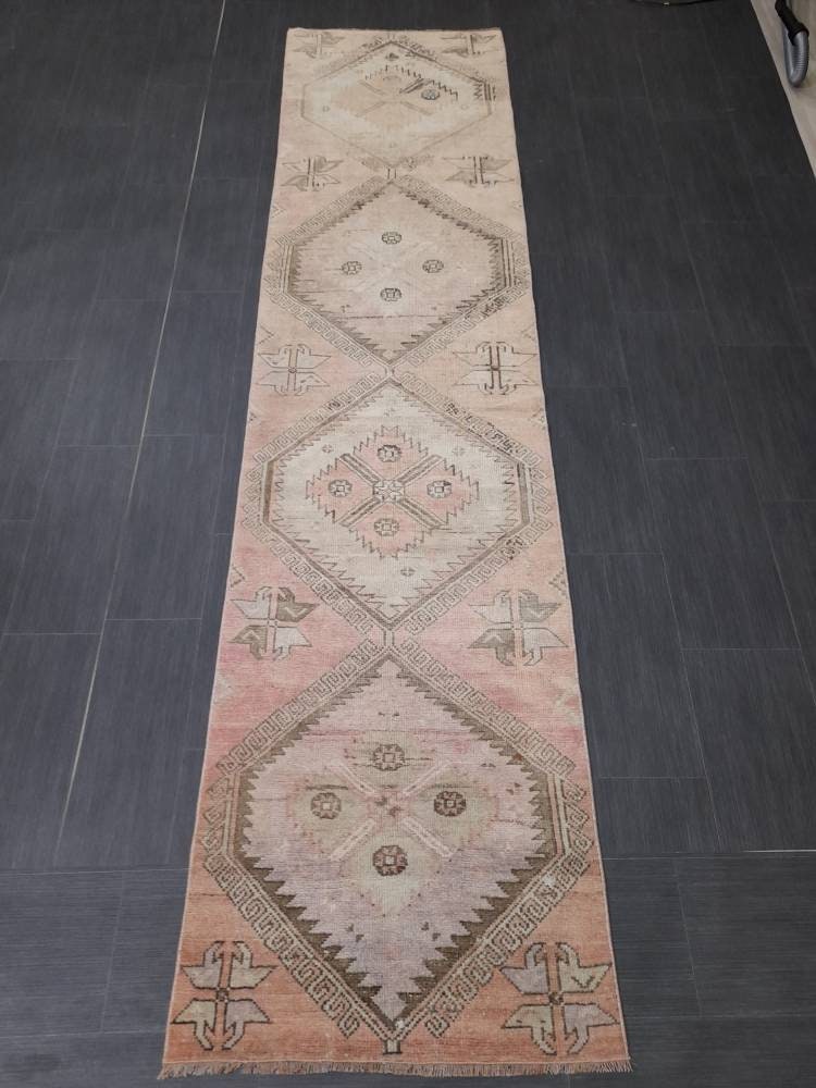 Beige Turkish Runner Rug 2' 6" x 10' 3" Hand-Knotted border