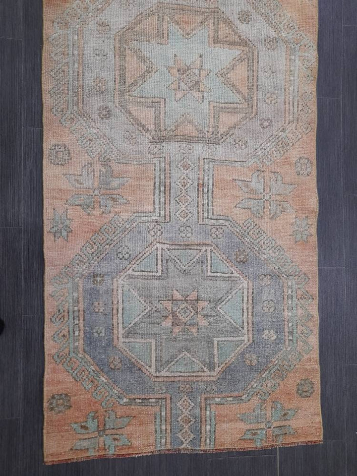 Beige Turkish Runner Rug 2' 6" x 10' Hand-Knotted pattern