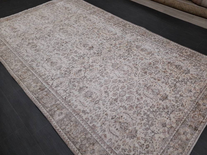 Rust Vintage Turkish Rug 5' 7" x 9' 7" - No. WR43793