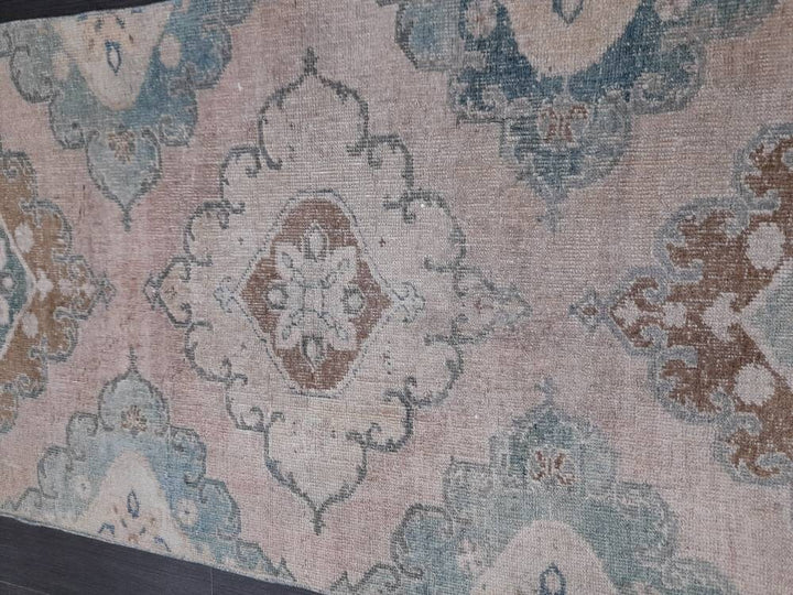 Tan Runner Rug 2' 9" x 12' 2" - No. WR99301