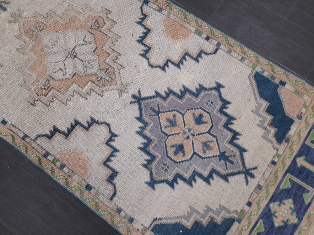 Beige Turkish Runner Rug 3' 1" x 10' 9" Hand-Knotted pattern