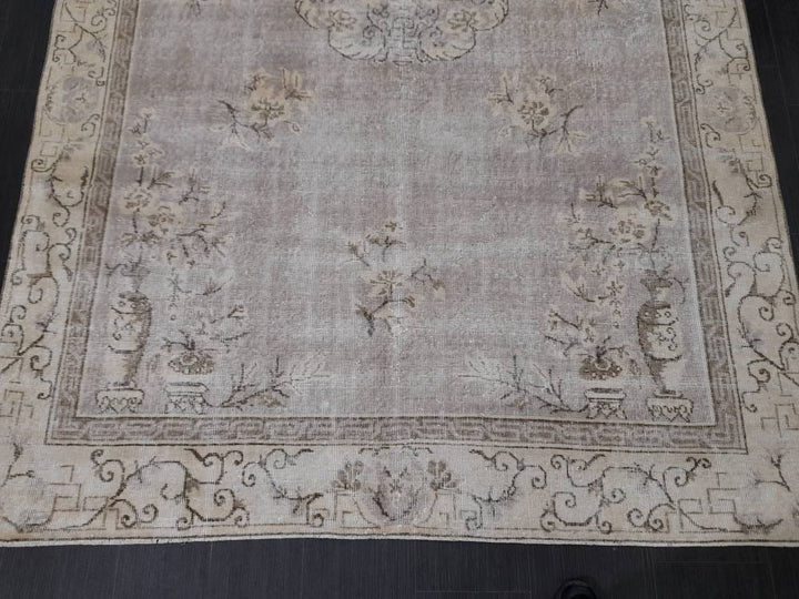 Rust Turkish Runner Rug 6' 6" x 10' Hand-Knotted border