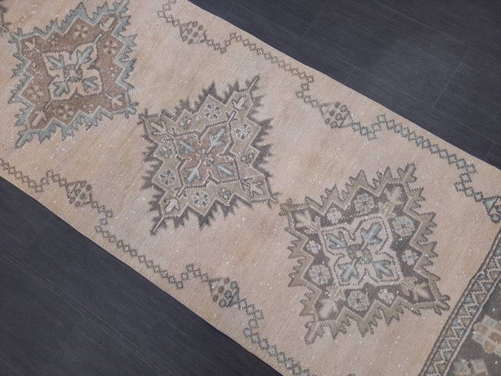 Beige Turkish Runner Rug 2' 10" x 10' 11" Hand-Knotted border