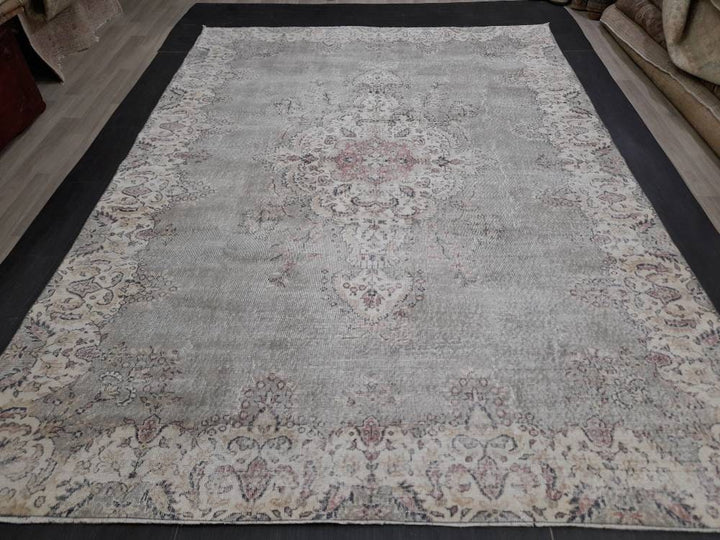 Green Turkish Runner Rug 8' x 11' 2" Hand-Knotted | No. WR26609